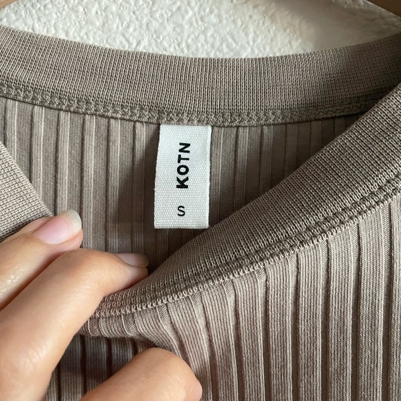 KOTN Ribbed Power Tank - NWOT - Picture 3 of 10